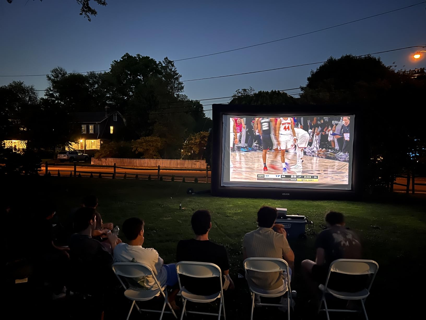 VEVOR Inflatable Movie Screen, 24 ft Outdoor Inflatable Projection Screen with Portable Storage Bag, Front/Rear Projection, Easy Set Up, Blow Up Screen for Outdoor Backyard Movie Night, Theme Parties customer photo 2