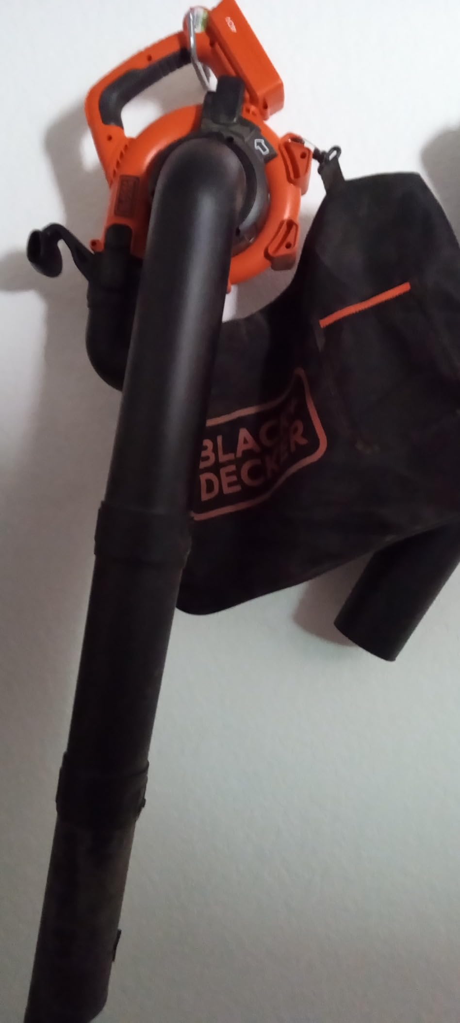 BLACK+DECKER 40V Cordless Leaf Vacuum and Mulcher Combo Kit, Battery and Charger Included (LSWV36) customer photo 1