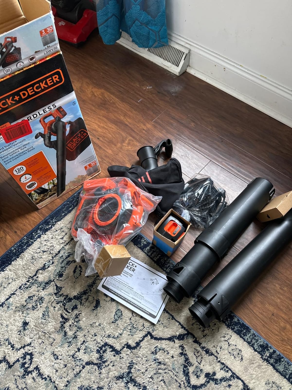 BLACK+DECKER 40V Cordless Leaf Vacuum and Mulcher Combo Kit, Battery and Charger Included (LSWV36) customer photo 2