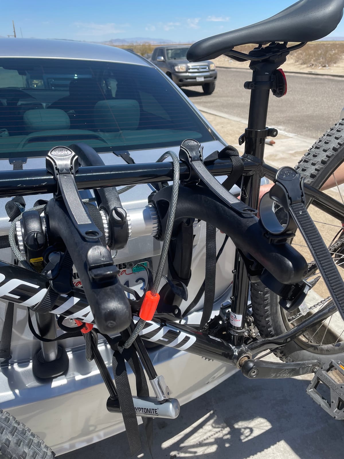 Saris Bones Car Trunk Bicycle Rack Carrier, Mounts 2 Bikes, Black customer photo 2