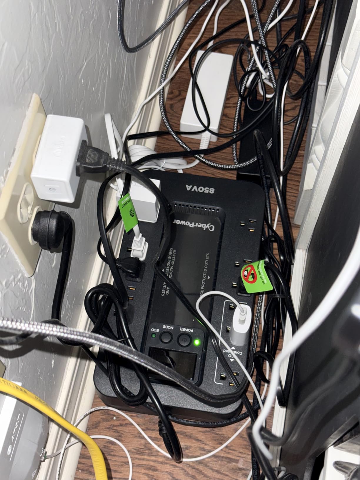 CyberPower EC850LCD Ecologic UPS Battery Backup and Surge Protector, 850VA/510W, 12 Outlets, ECO Mode customer photo 2