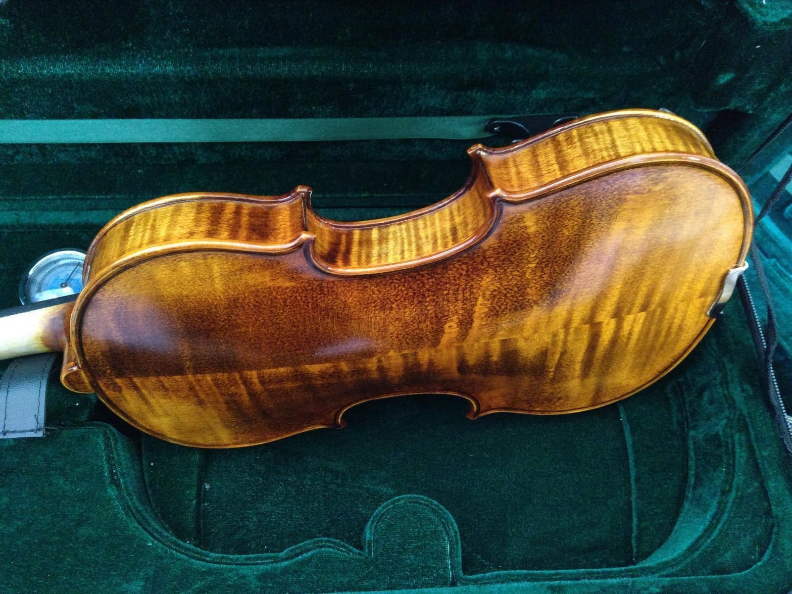 Cremona SV-500 4/4 Premier Artist Violin Outfit - Full Size Student & Professional Violin with Solid Spruce Top, Maple Back, Ebony Fittings, Case & Bow customer photo 1
