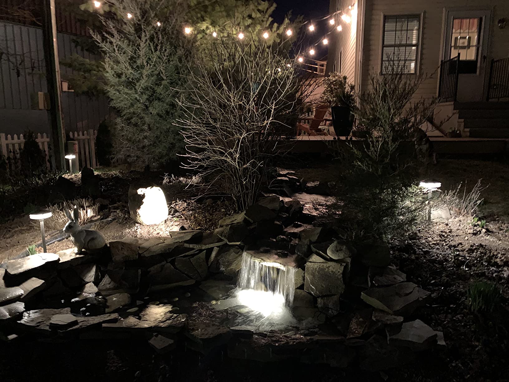 Aquascape 1-Watt Submersible Underwater Warm White LED Waterfall Up Light for Ponds & Water Features, 84032 customer photo 2