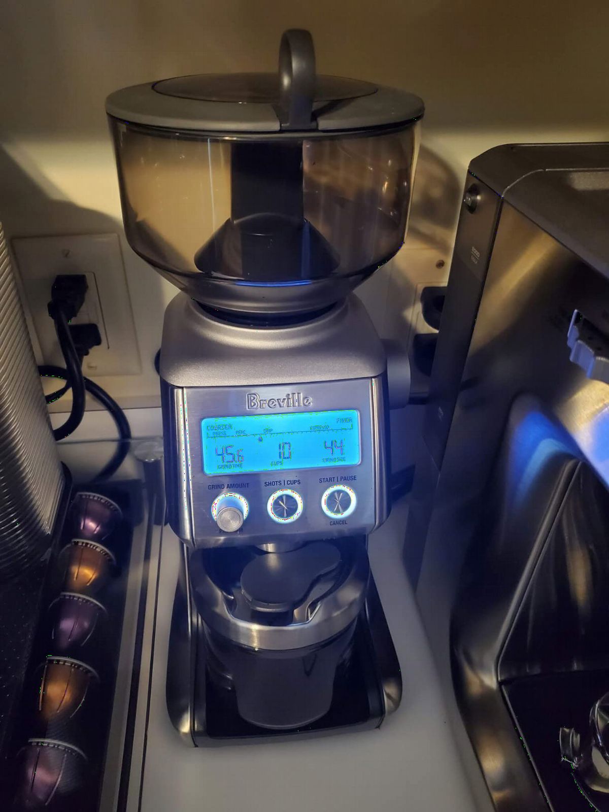 Breville BCG820BSS Smart Grinder Pro, Brushed Stainless Steel customer photo 1