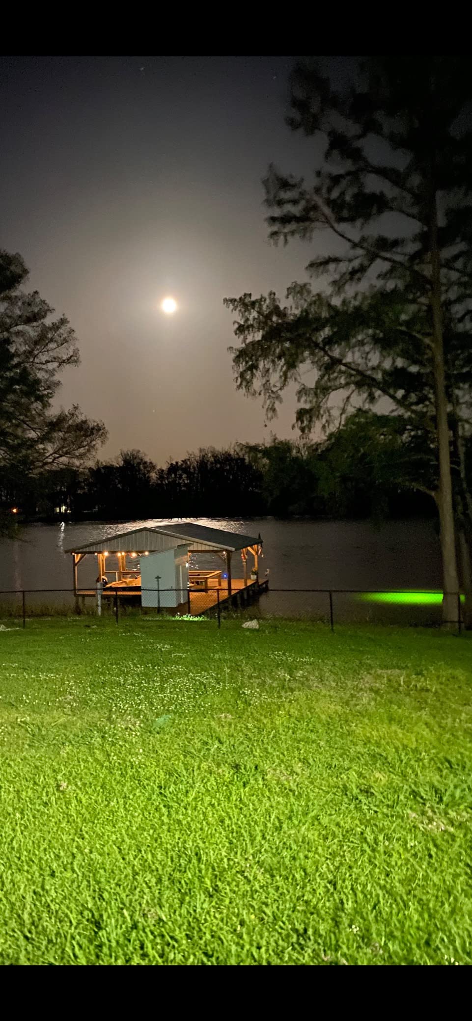 Saltwater Approved, Self Cleaning, Barnacle Burner Underwater Fish Light Bright Green 7,900 Lumens, Single Dock Light Complete Kit, 50' Lamp Cable, Automatic Dusk to Dawn, Easy Self Installation customer photo 1