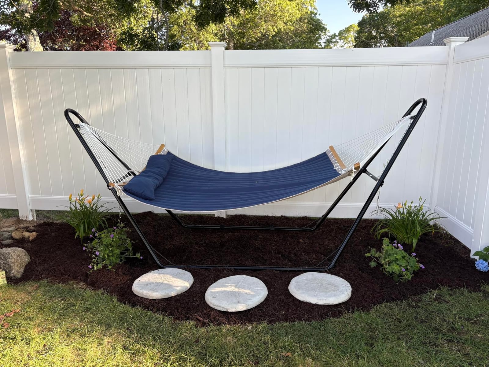 Sunnydaze Heavy-Duty Hammock Stand for Outside, 550 lb Capacity, Black | Rust-Resistant Steel Metal Double Hammock Frame, Fits 9-14 ft Hammocks, Tool-Free Setup, Chains & Hooks Included, 2 Person customer photo 1