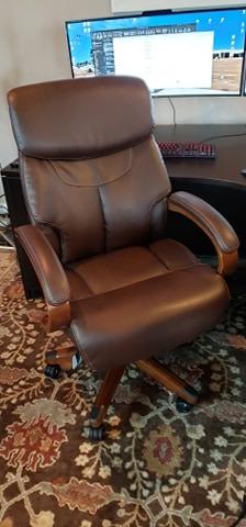 La-Z-Boy Bradley Bonded Leather Executive Chair (Roasted Chestnut) customer photo 1
