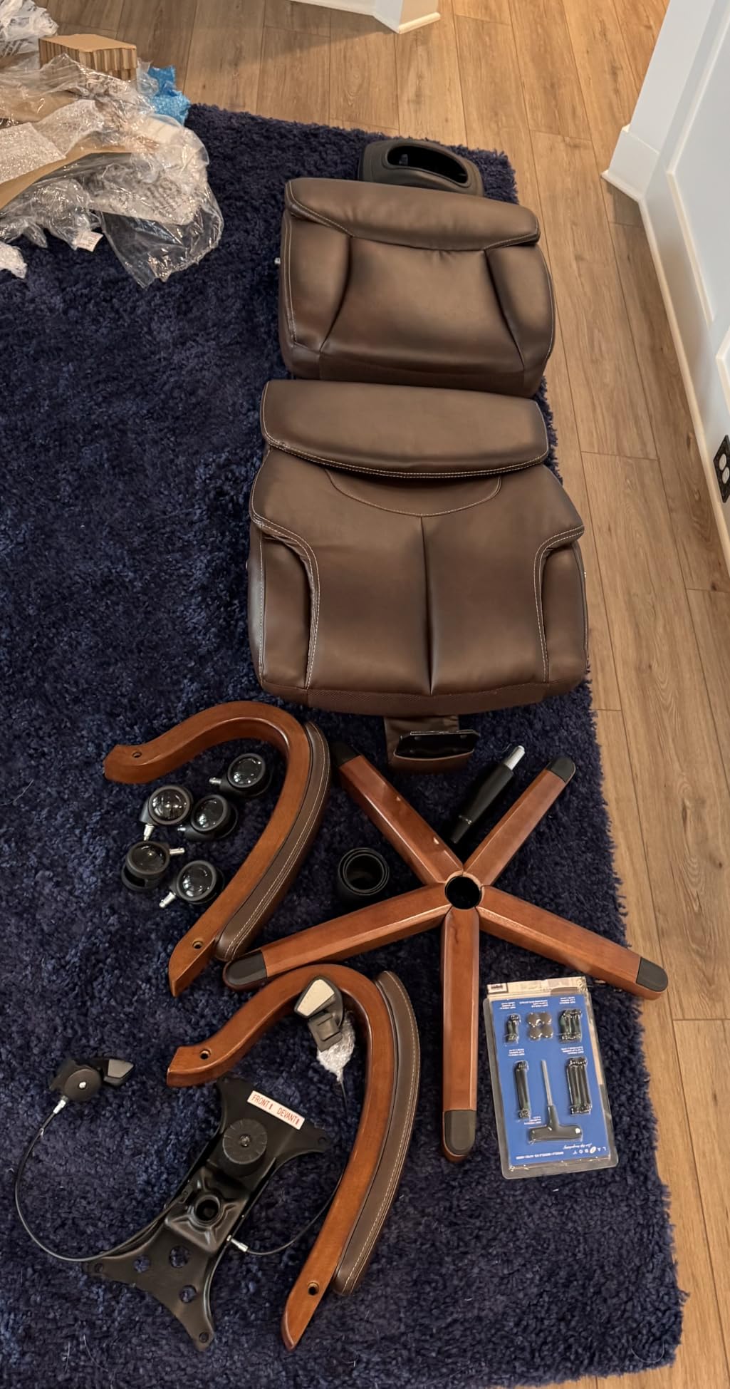 La-Z-Boy Bradley Bonded Leather Executive Chair (Roasted Chestnut) customer photo 2