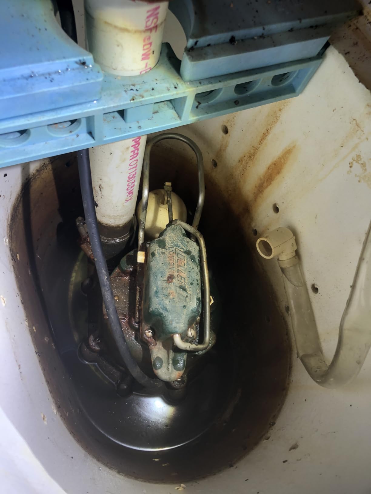 Zoeller M63 - Automatic Submersible Sump Pump - 3/10HP - Cast Iron - LED Power Plug - High Flow - Vortex Impeller Stainless Steel Hardware - Factory Tested and Float Operated - 115V customer photo 2