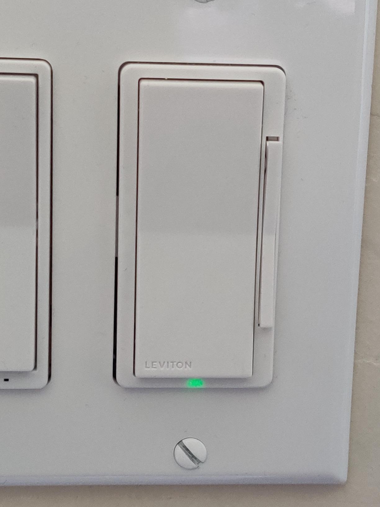 Leviton Decora Smart 600W Dimmer with Z-Wave Technology, Ivory, 1-Pack, DZ6HD-1BZ, White/Light Almond customer photo 2