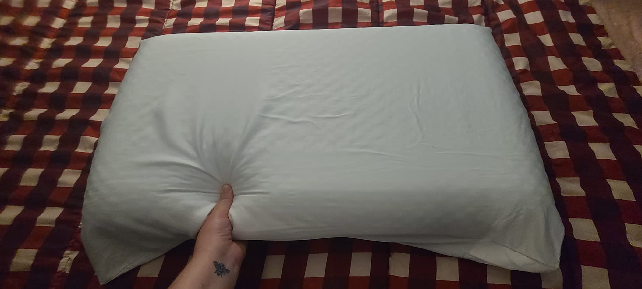 Weekender Cooling Gel Memory Foam Pillow for Sleeping – Standard Size, Ventilated Cooling Pillow for Side & Back Sleepers, Neck & Shoulder Support, Medium Firm, Washable Cover customer photo 1