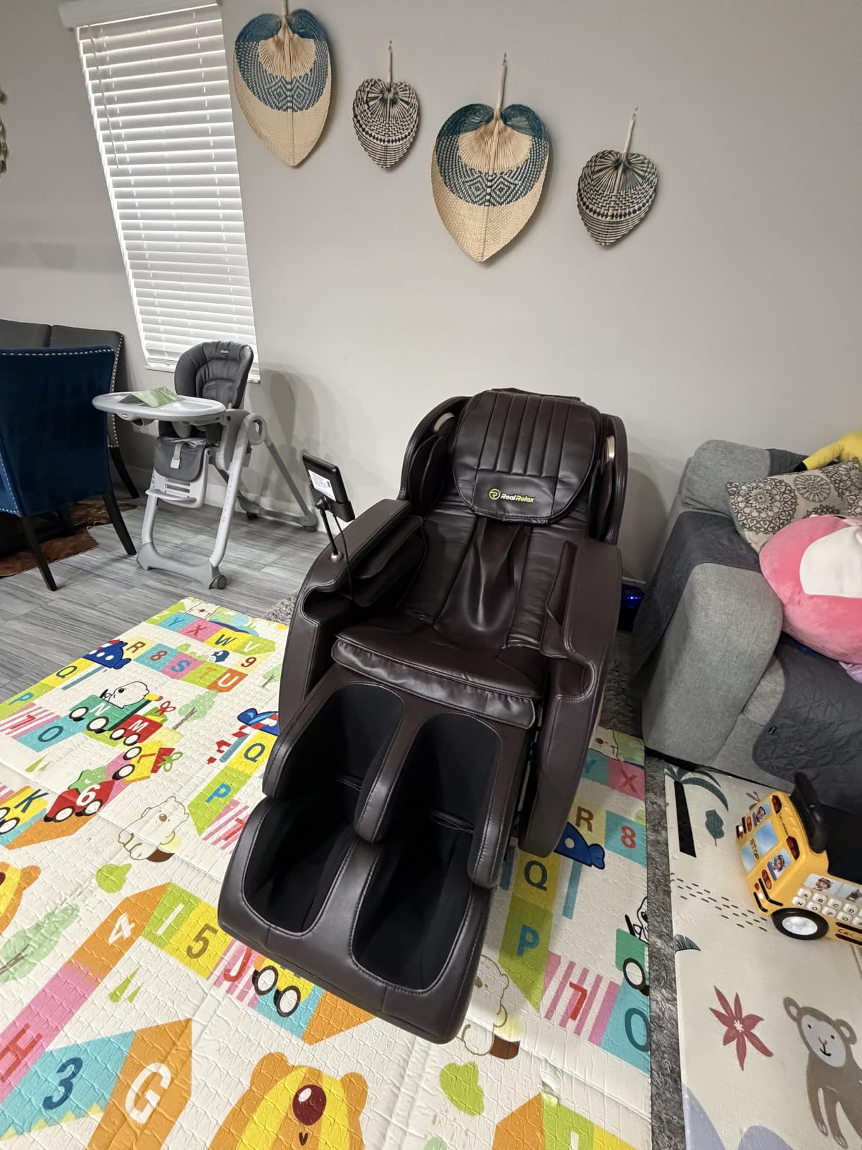 Real Relax 2026 Upgraded 2D SL-Track Massage Chair, Recliner Full Body Zero Gravity with 8 Auto Modes and Upgraded LCD Screen, Added Voice Broadcast, Headrest Cushion, Child Lock and Pause Button, Black customer photo 1