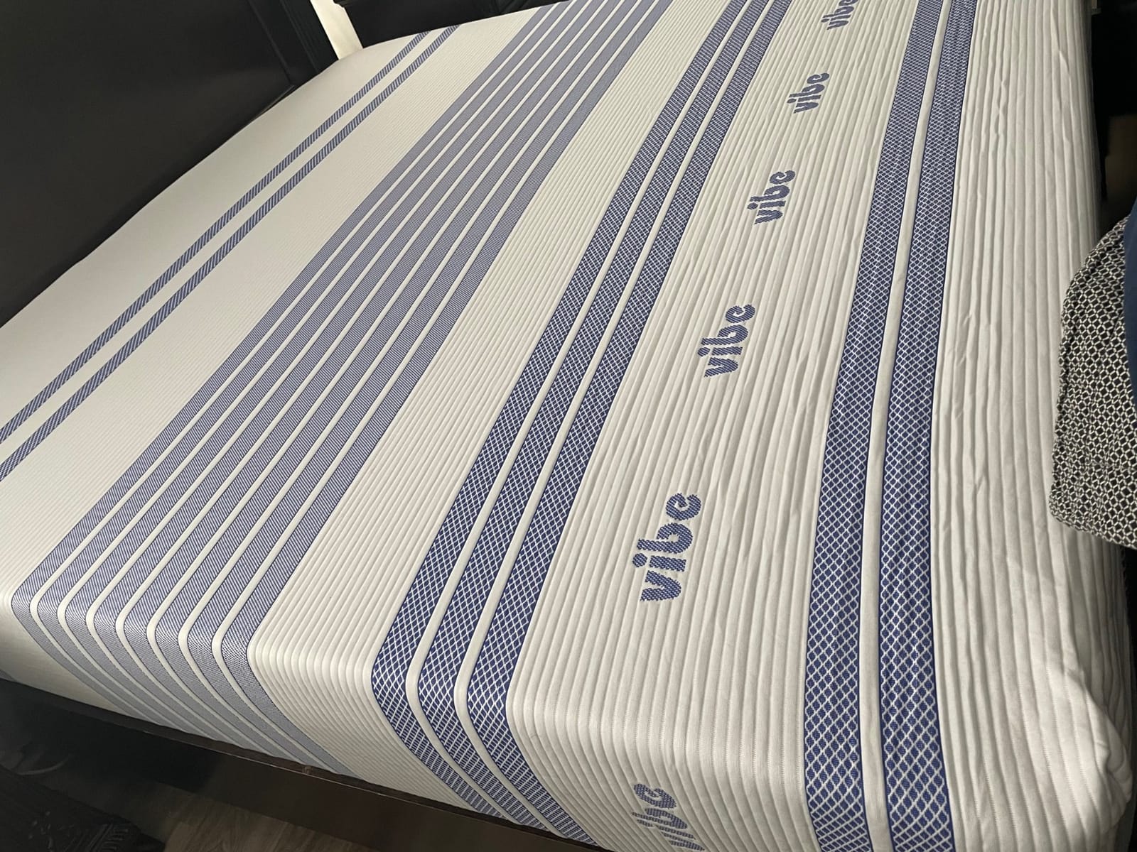 Vibe Gel Memory Foam Mattress, 12-Inch CertiPUR-US Certified Bed-in-a-Box, Queen customer photo 2