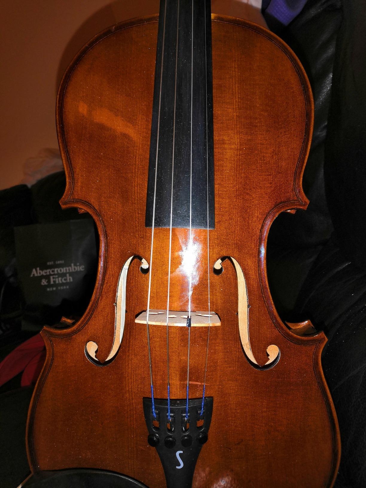 Stentor 1400A2-4/4 4-String Violin, 4/4 customer photo 1