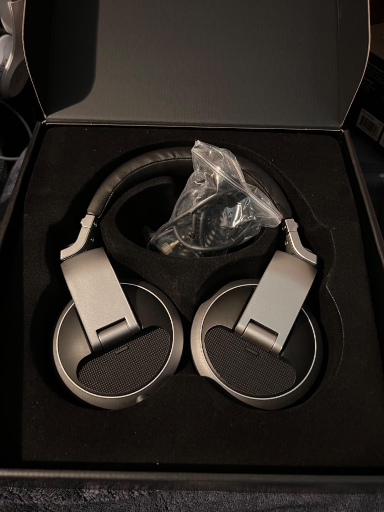 Pioneer DJ HDJ-X5 Professional DJ Headphones - Black customer photo 1