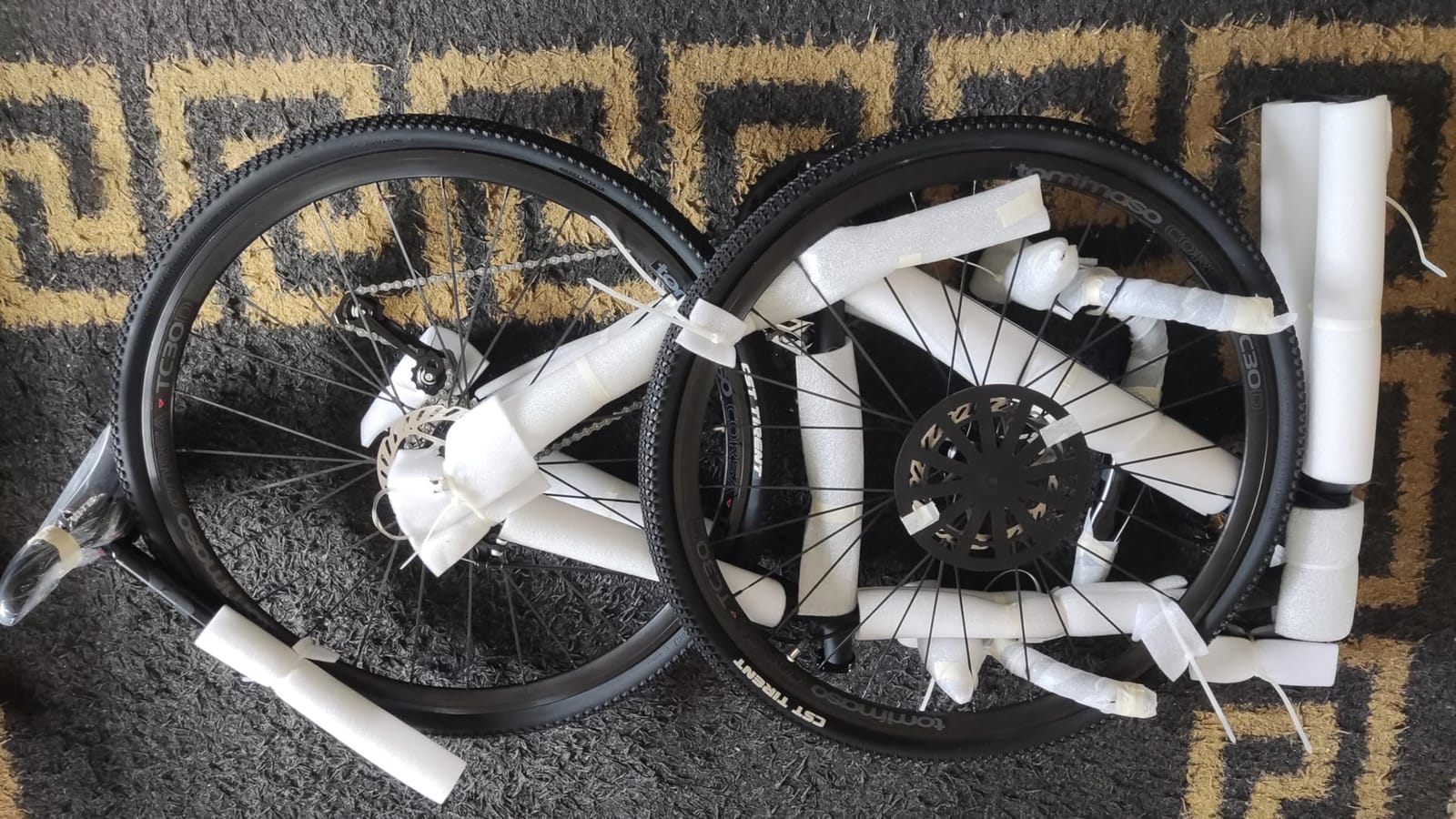 Tommaso Sterrata Sport Performance Aluminum Gravel Bike Carbon Fork Shimano Claris 24 Speeds Road Bicycle Men customer photo 2