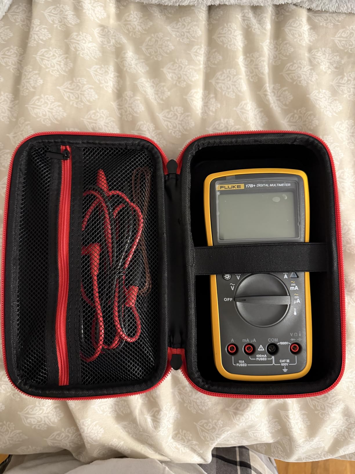 Fluke 17B+ Digital Multimeter, for Electrical Applications, Measures AC/DC Voltage 1000V, Current Measurements to 10A, Resistance, Continuity, Diode, Capacitance, Frequency, and Temperature Testing customer photo 1