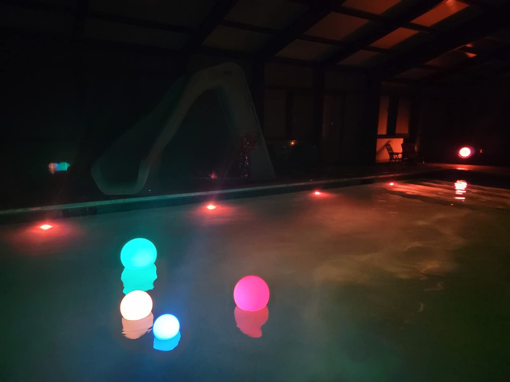 LOFTEK Floating Pool Lights - 6-inch Cordless Ball Light with Remote - 3 Modes & 16 RGB Color Changing Lamp Dimmable - Rechargeable & Hangable & Waterproof Shower Lamp for Party Decor customer photo 1