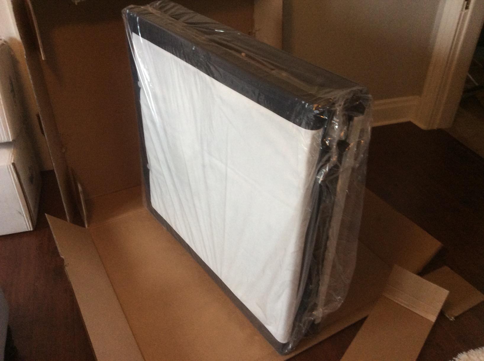 Blissful Nights e4 Queen Adjustable Bed Base Frame with Zero Gravity, Massage Motors, Anti-Snore, USB Charging, Nightlight, Wireless Remote, 10-Year Warranty, and No Tools Required Assembly customer photo 1