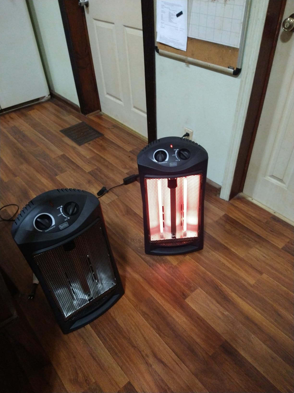 BLACK+DECKER Infrared Radiant Quartz Tower Heater, BHTI06, Black | 1500W Personal Space Heater with Adjustable Thermostat, 2 Settings, For Home and Office, Safety Overheat Protection customer photo 2