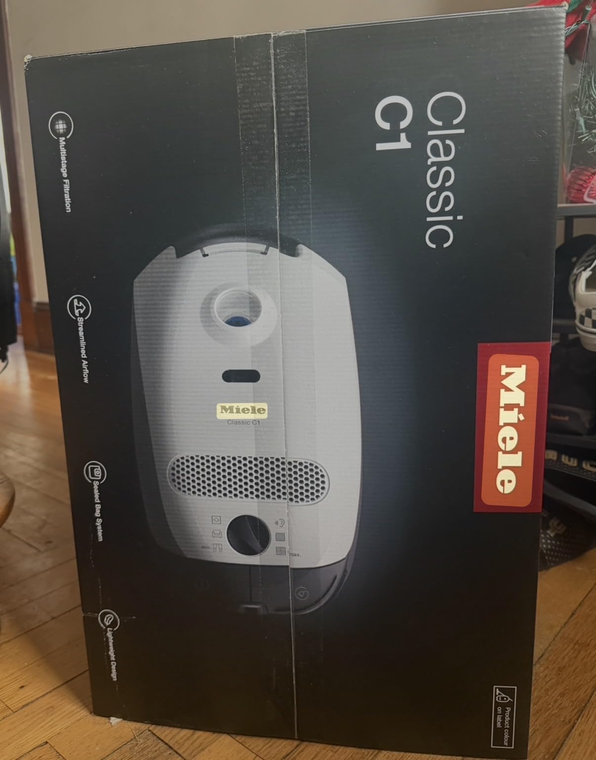 Miele Classic C1 Pure Suction Canister Vacuum for Hard Floors & Low-Pile Carpet customer photo 2