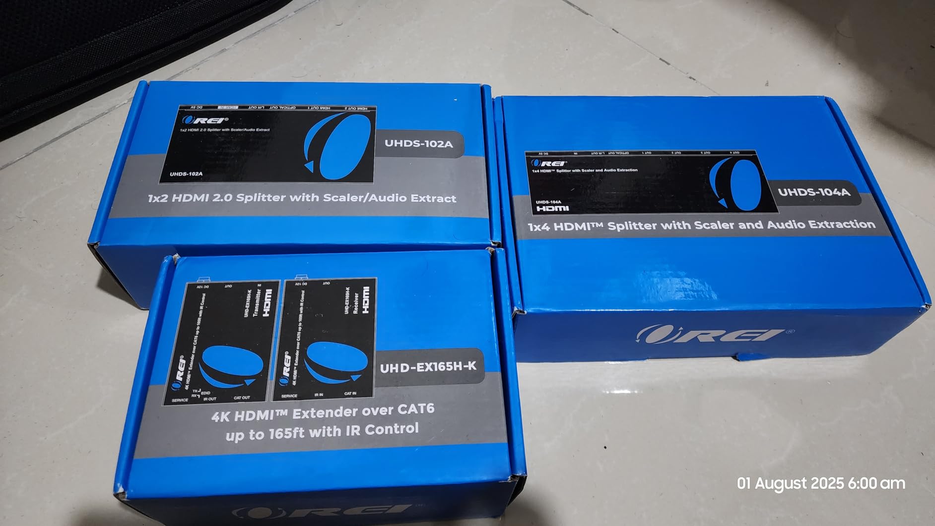OREI 1x2 2.0 HDMI Splitter with Scaler Audio Extractor 2 Ports with Full Ultra HDCP 2.4K at 60Hz & 3D Supports EDID Control - UHDS-102A customer photo 2