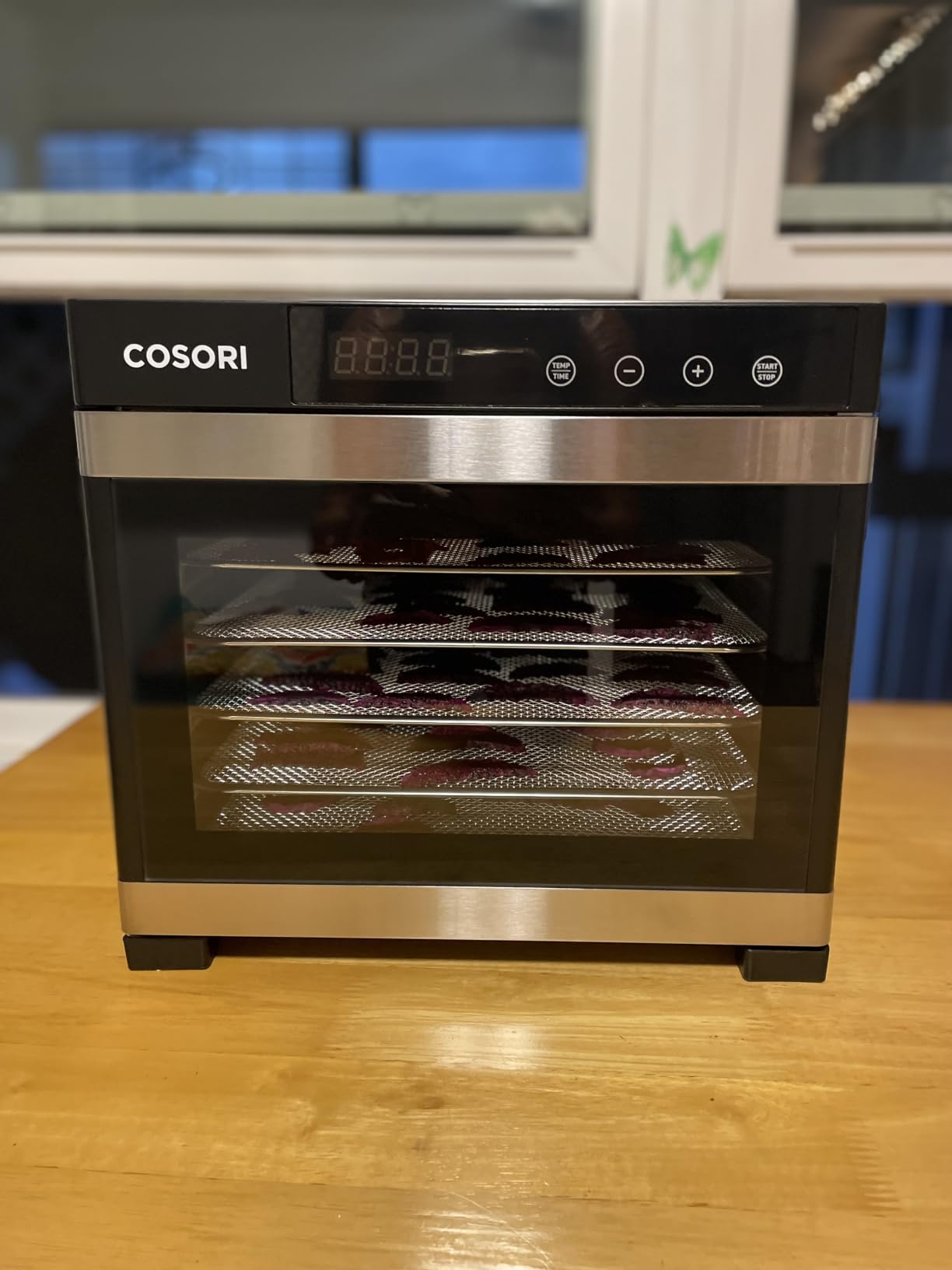 Cosori Food Dehydrator, 6 Stainless Steel Trays with 6.5 ft² Drying Space customer photo 2