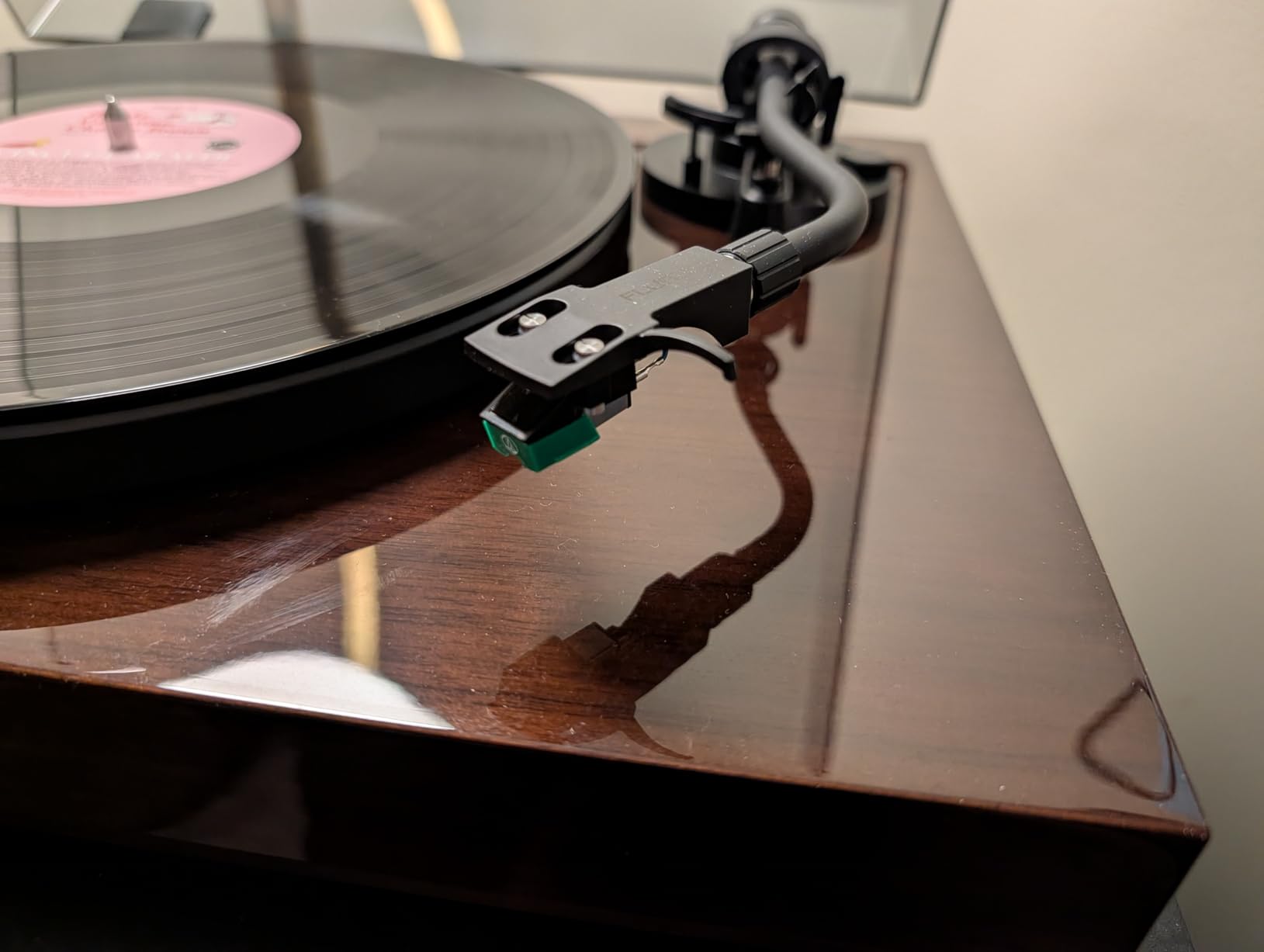 Fluance RT81 Turntable with AT95E Cartridge, Belt Drive, Built-in Preamp, Adjustable Counterweight - Piano Black customer photo 2