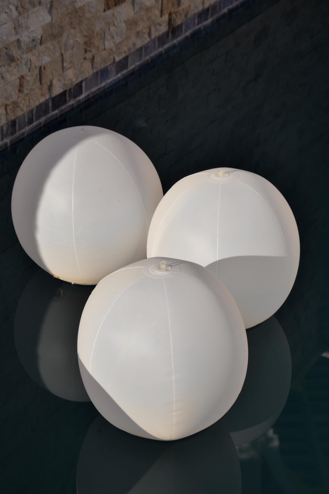 Esuper Floating Pool Lights Solar Powered, 14 Inch Color Changing Led Glow Globe Solar Pool Lights that Float, Inflatable Waterproof Solar Floating Light Up Balls for Pool, Party Decorations customer photo 1