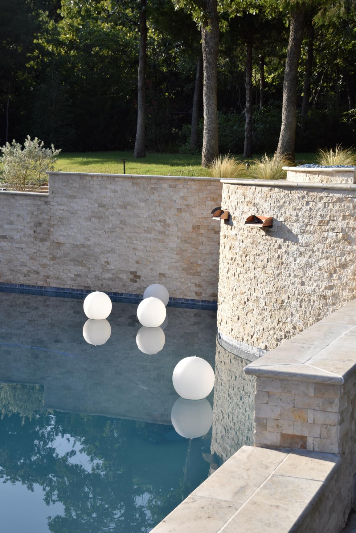 Esuper Floating Pool Lights Solar Powered, 14 Inch Color Changing Led Glow Globe Solar Pool Lights that Float, Inflatable Waterproof Solar Floating Light Up Balls for Pool, Party Decorations customer photo 2