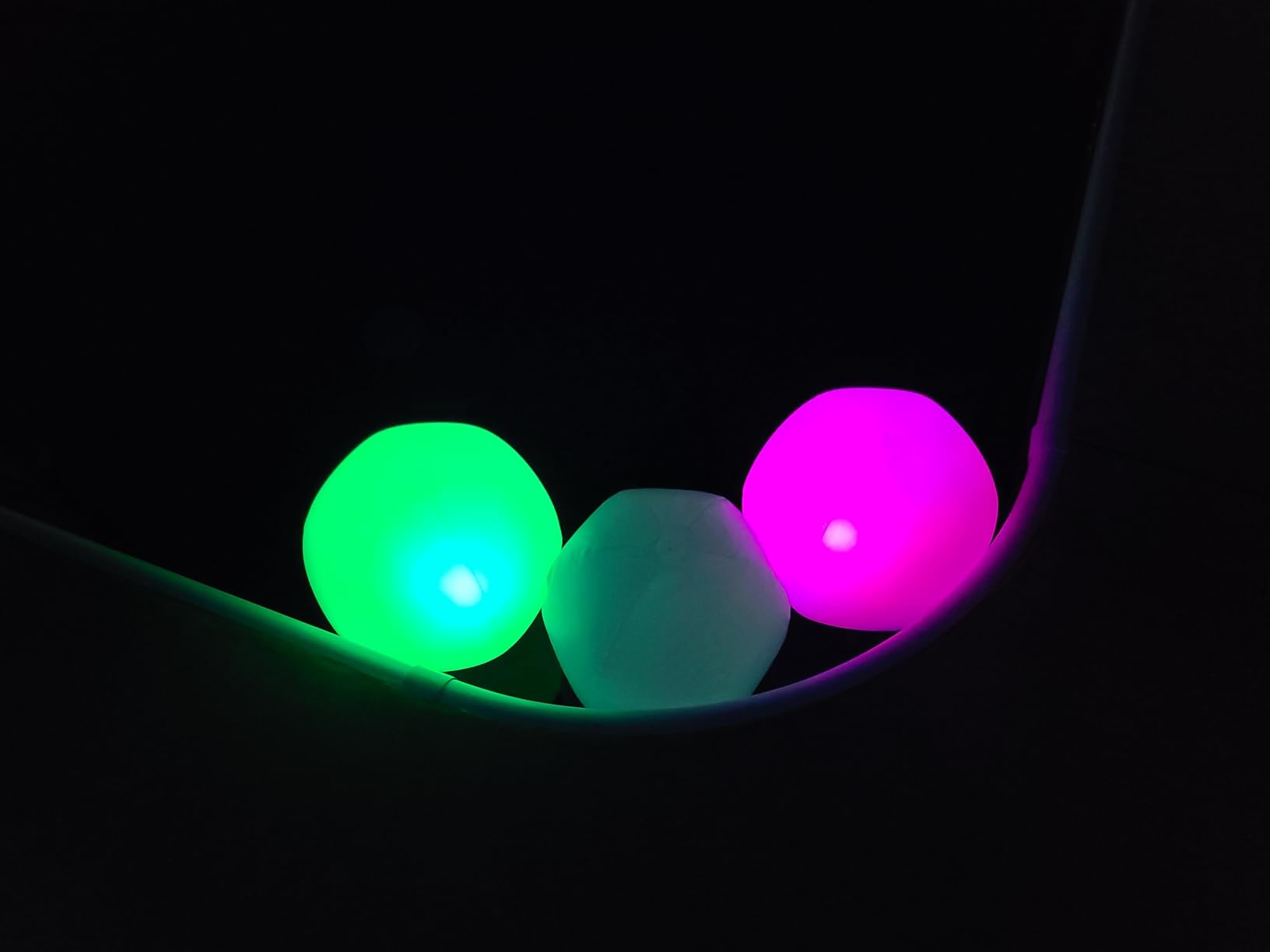 HAPIKAY Solar Floating Pool Lights, 2 Pack, 14-Inch Auto Color-Changing LED Light Balls, Waterproof Inflatable Solar Pool Light, Patio, Backyard Pond Event Wedding Decor customer photo 1