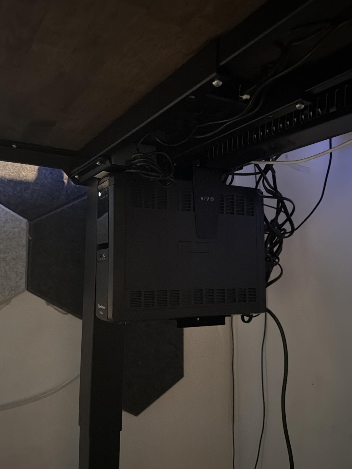 VIVO Adjustable Under Desk and Wall Mount for PC 3.5-7.8 inches Wide, Computer Case CPU Holder with Swivel and Secure Locking, White, MOUNT-PC01W customer photo 2