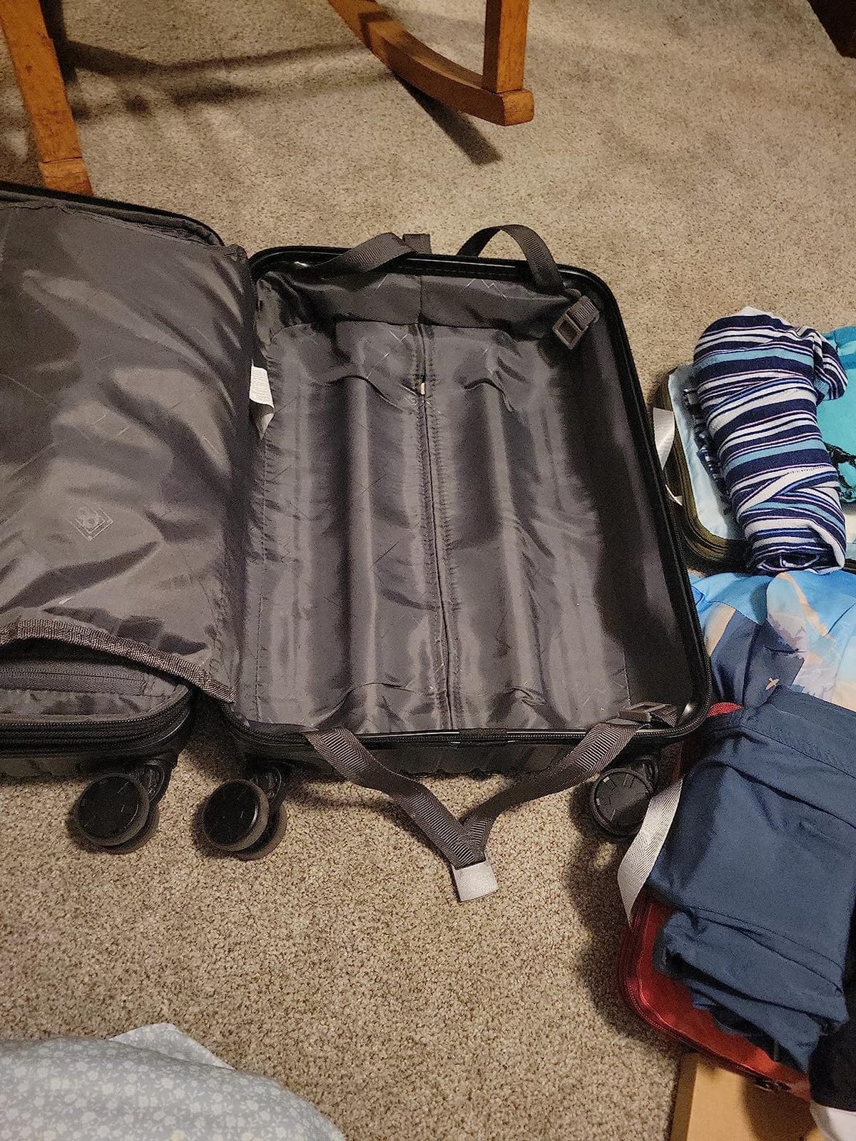 LEVEL8 Grace Carry on Luggage Airline Approved, 20 Inch Expandable customer photo 2