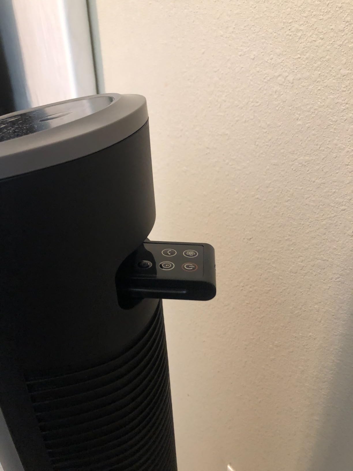 PELONIS 40-inch Bladeless Tower Fan for Bedroom, Standing Fan with Remote Control, 26ft/s, 90° Oscillation, 3 Speed Settings, 27 dB, 3 Modes, 15-Hour Timer, LED Display, Fan that Blows Cold Air, Black customer photo 1