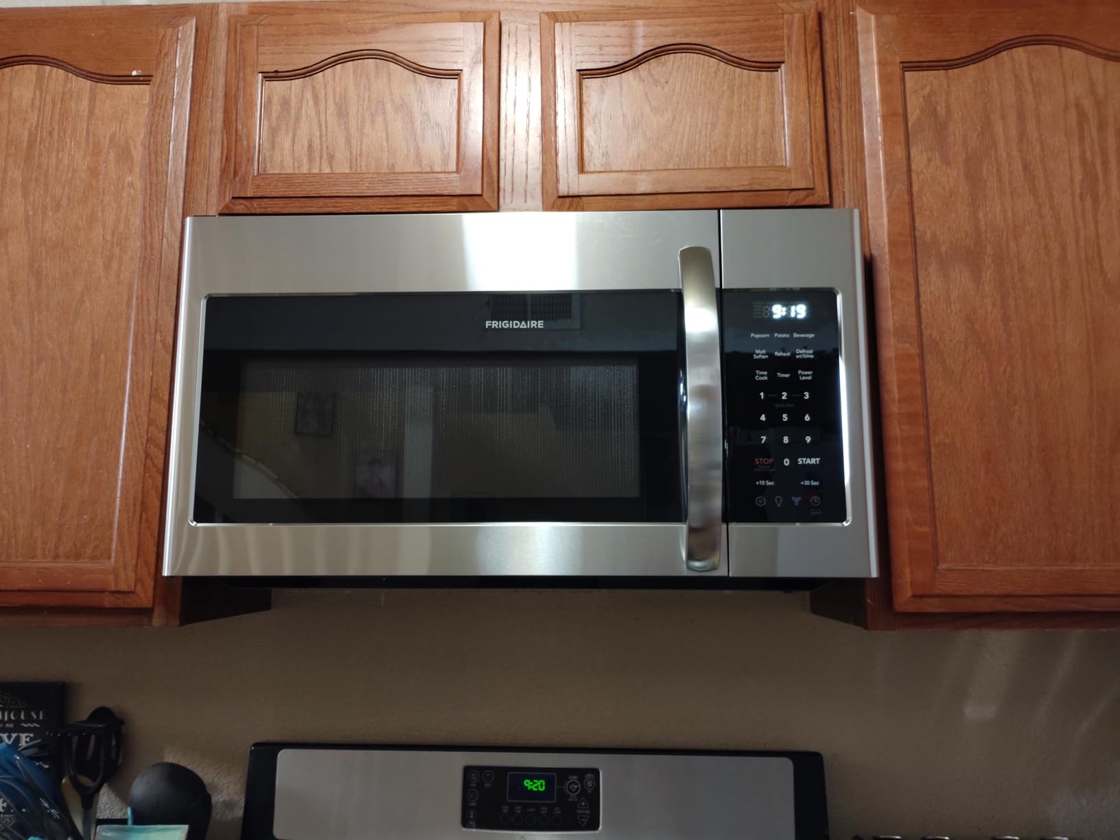Frigidaire 1.8 Cu. Ft. Stainless Steel Over-The-Range Microwave customer photo 1