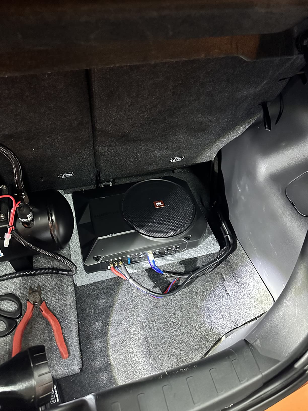 JBL Basspro SL2 - Powered Under-Seat Subwoofer System, Black customer photo 2