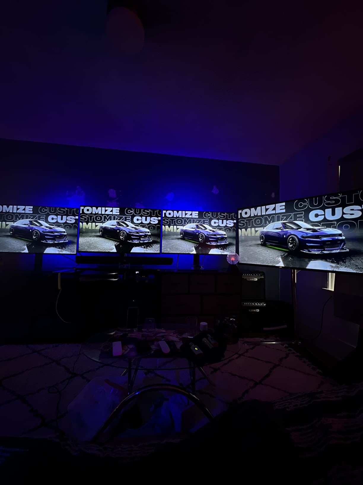 J-Tech Digital HDMI Splitter 4K 60Hz 1X4 Multi-Resolution Output (MRO) HDMI 2.0 Splitter Supports downscale HDR HDR10 / Dolby Vision 4K@60Hz 4:4:4 HDCP2.3 2.2 (JTECH-4KSP4) customer photo 2
