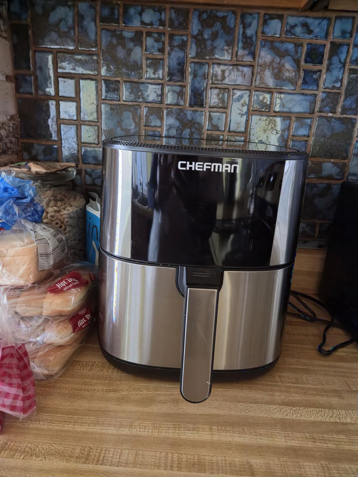 Chefman TurboFry 8 Quart 4-in-1 Air Fryer with 450°F Hi-Fry Option, Bake, Dehydrate, Frozen, XL Nonstick Dishwasher-Safe Basket customer photo 1