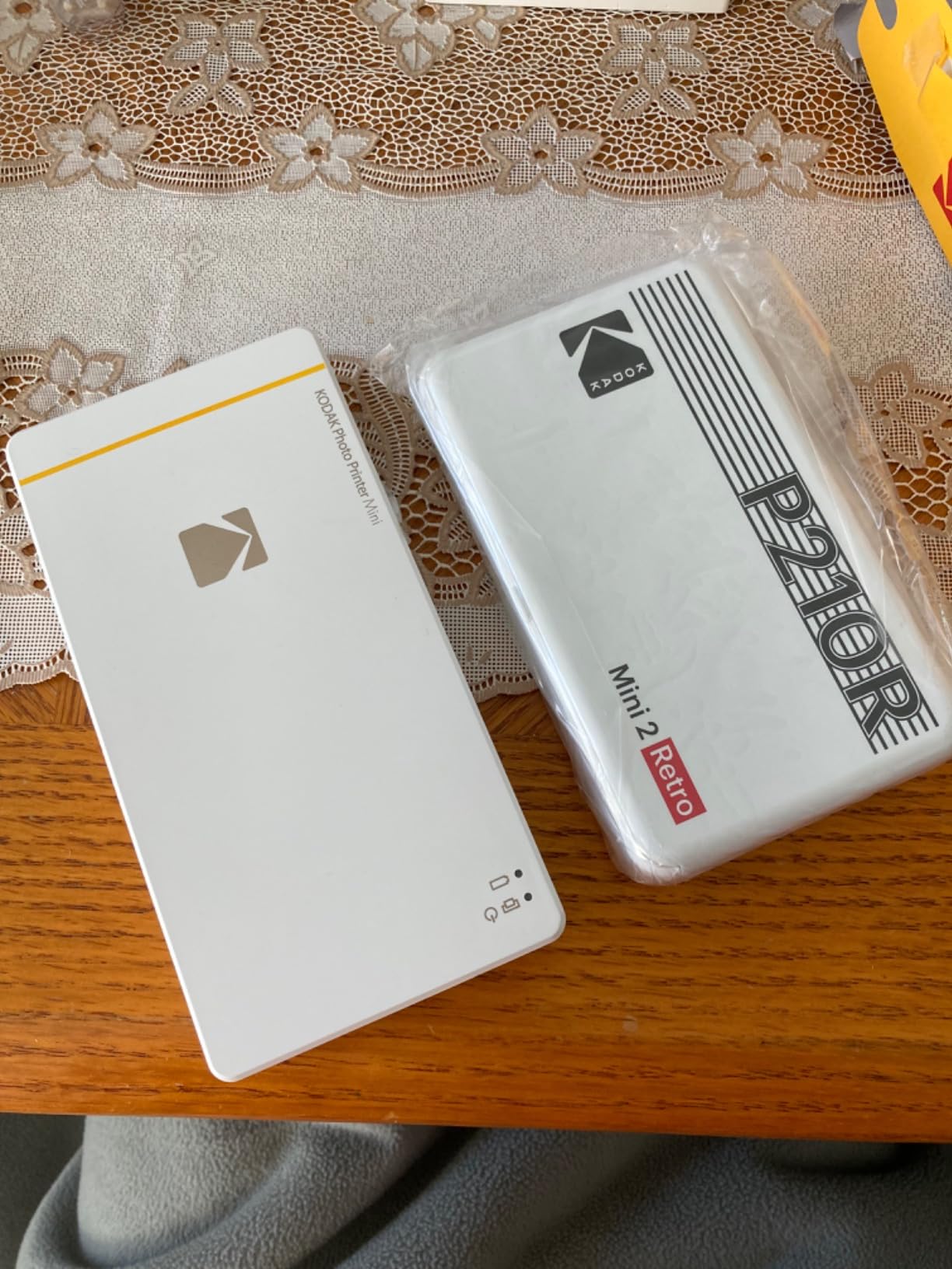 KODAK Mini 2 Retro 2x3 Portable Photo Printer, 38 Sheets, Bluetooth Smartphone Printer for iPhone & Android, Instant Color Prints, 4PASS Dye Sublimation, White customer photo 1
