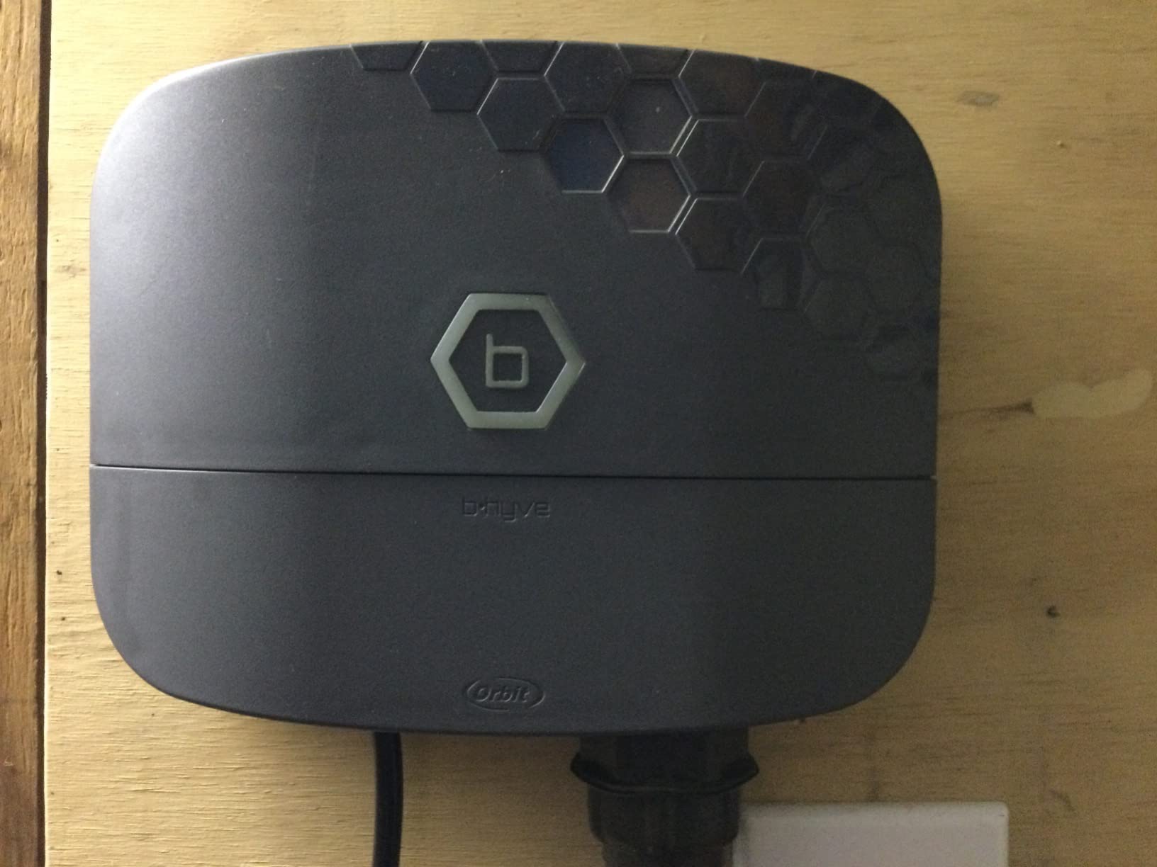 Orbit B-hyve XR Smart Sprinkler Timer - 8-Zone - WiFi-Enabled Indoor/Outdoor Irrigation Controller customer photo 2