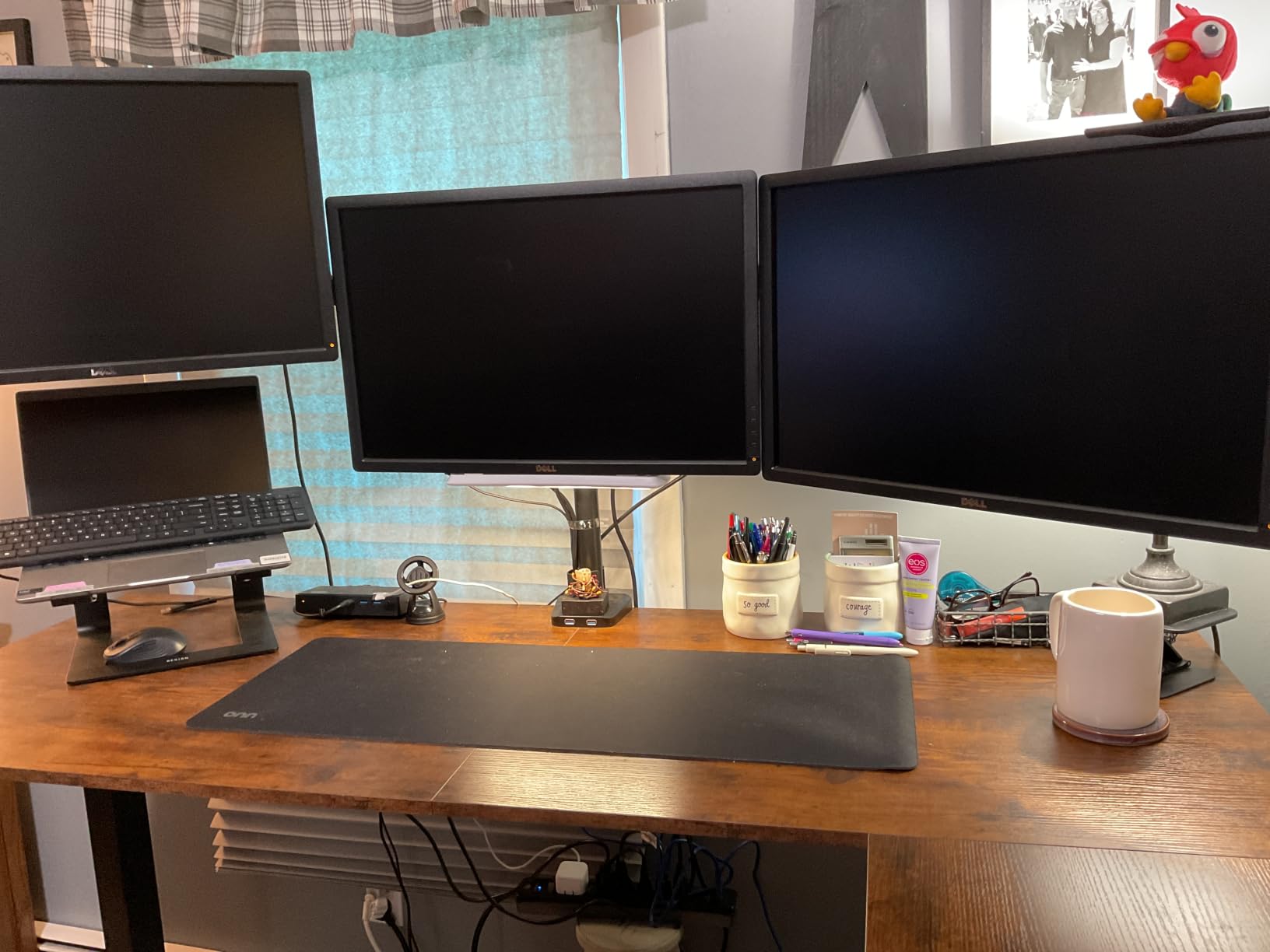 ErGear Triple Monitor Mount for 13-27 inch Screens, Triple Monitor Arms with USB, Heavy Duty Three Monitors Stand with Tilt, Swivel, Rotation, Holds Up to 17.6 lbs Each Arm customer photo 1