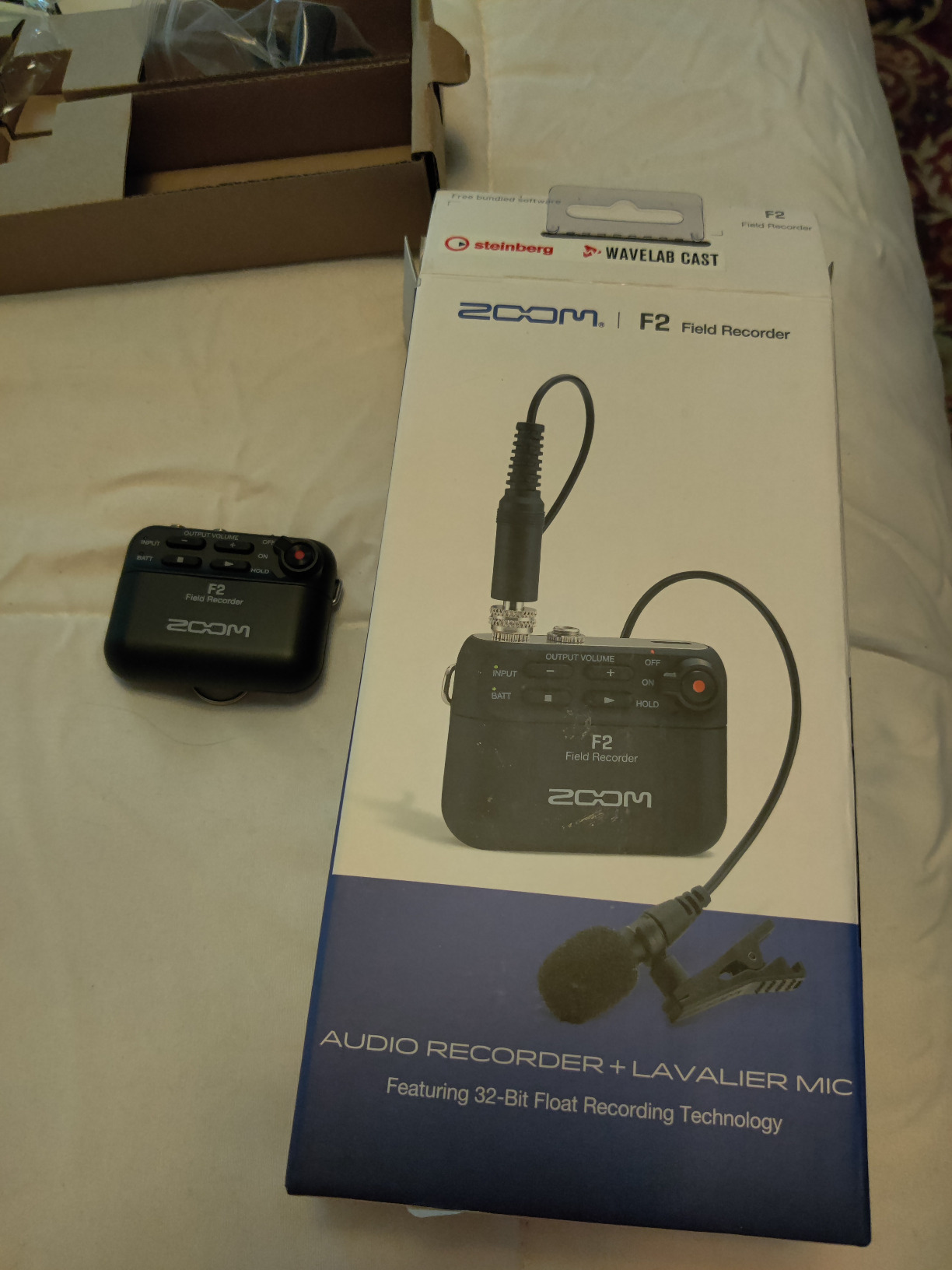 Zoom F2-BT Lavalier Recorder with Bluetooth, 32-Bit Float Recording, Audio for Video, Wireless Timecode Synchronization customer photo 1