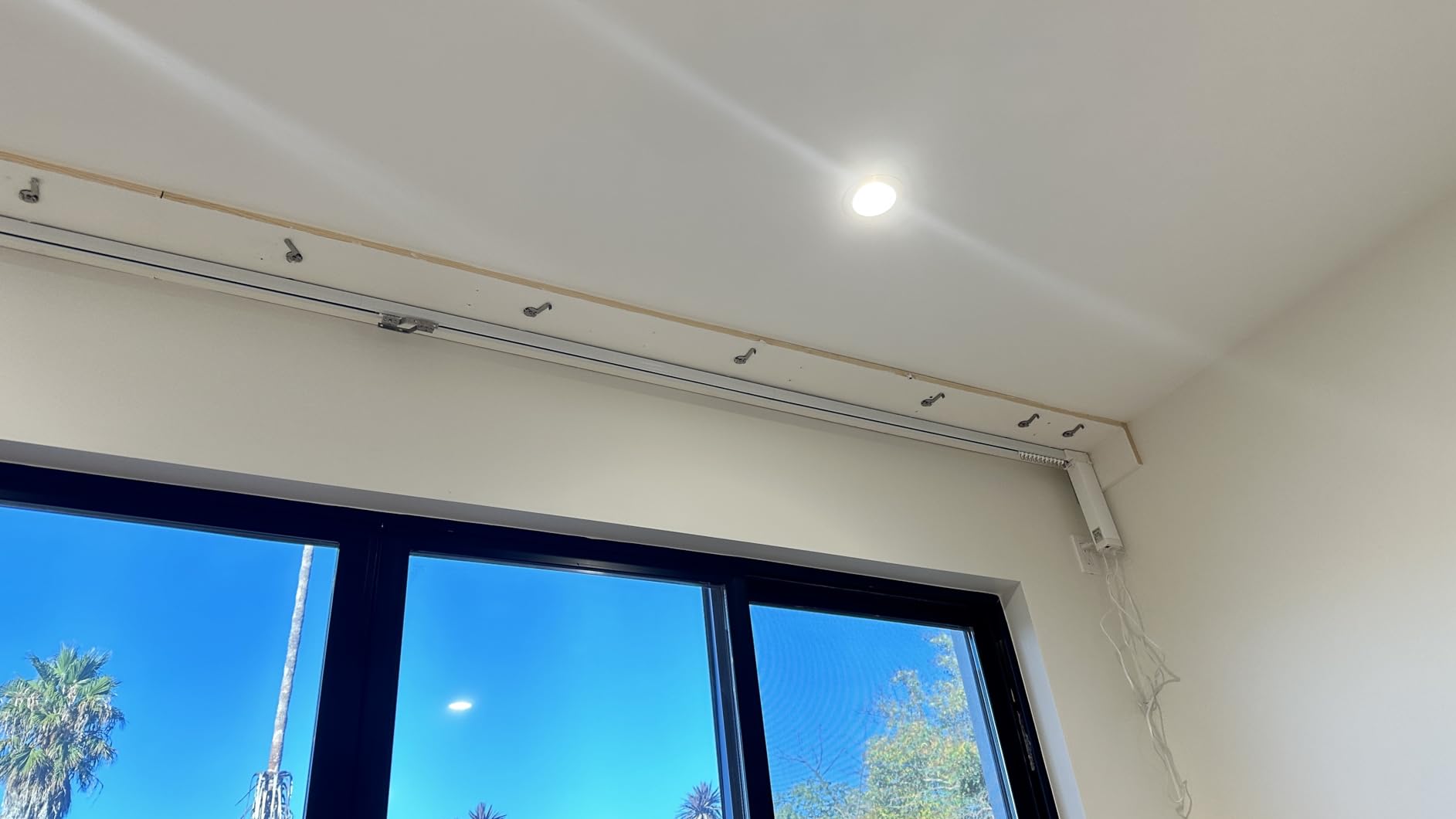 QUOYA QL600 Smart Electric Curtain Track, Motorized motor, Adjustable track length, compatible with Alexa, google, Siri, Apple Watch customer photo 1
