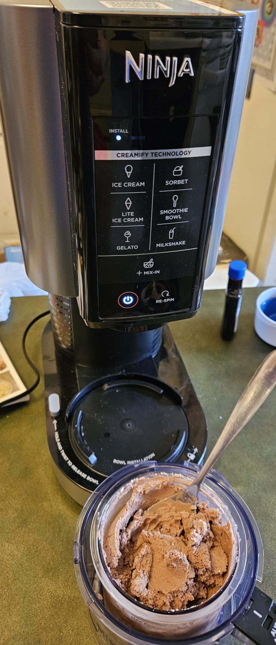 Ninja CREAMi 7-in-1 Ice Cream Maker (NC301) - Ice Cream, Gelato and more customer photo 1