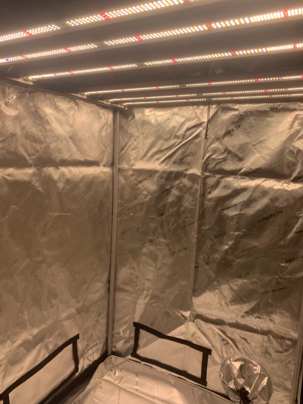 Spider Farmer SE5000 LED Grow Light 480W, Smart App Control, Dimmable Full Spectrum Bar Style with Osram Hyper Red for 4x4 Tents customer photo 2