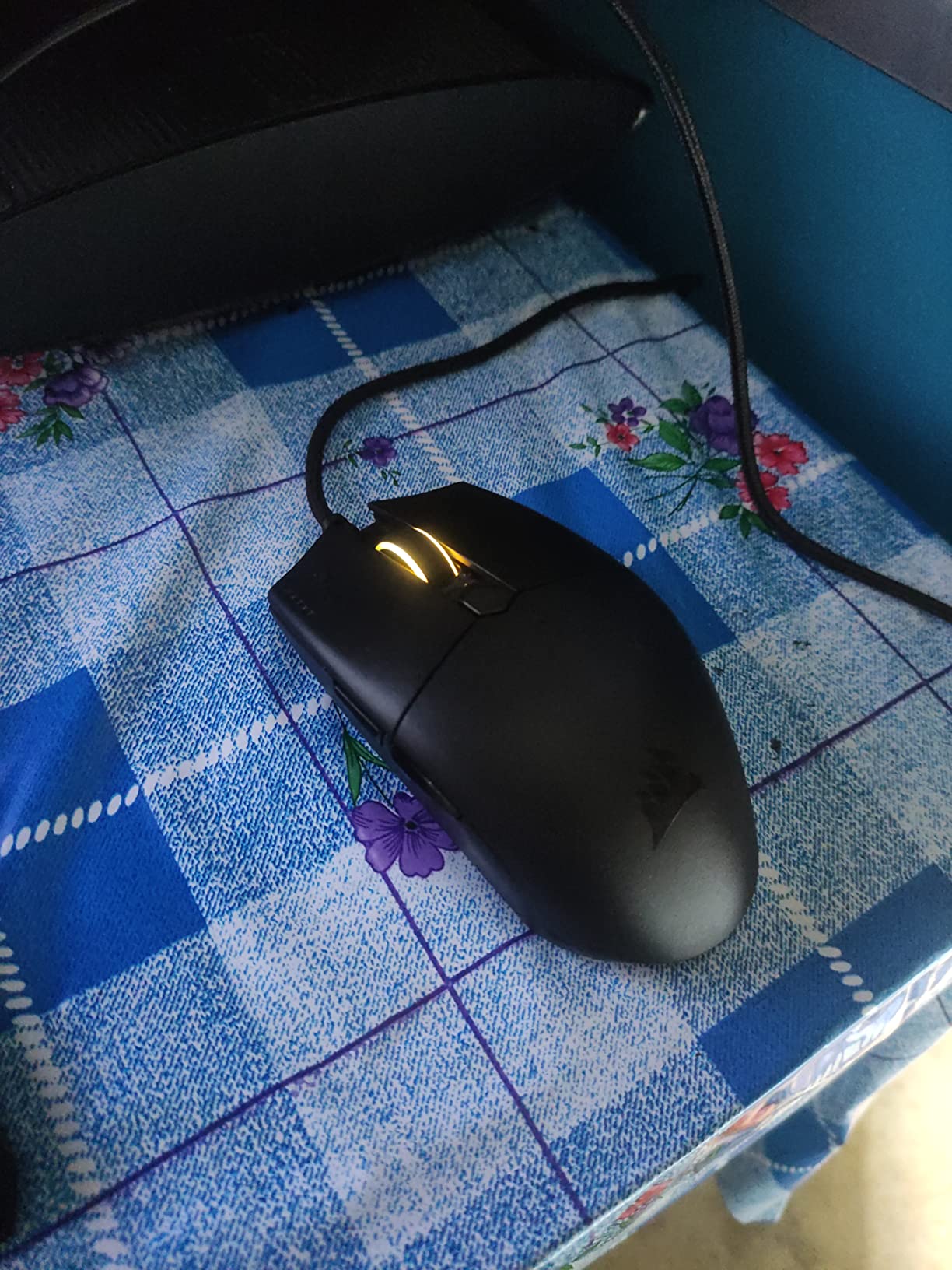 Corsair KATAR PRO XT Wired Ultra-Light FPS Gaming Mouse - 18,000 DPI - Symmetric Shape - Quickstrike Buttons - iCUE Compatible - PC, Mac, PS5, PS4, Xbox - Black customer photo 2