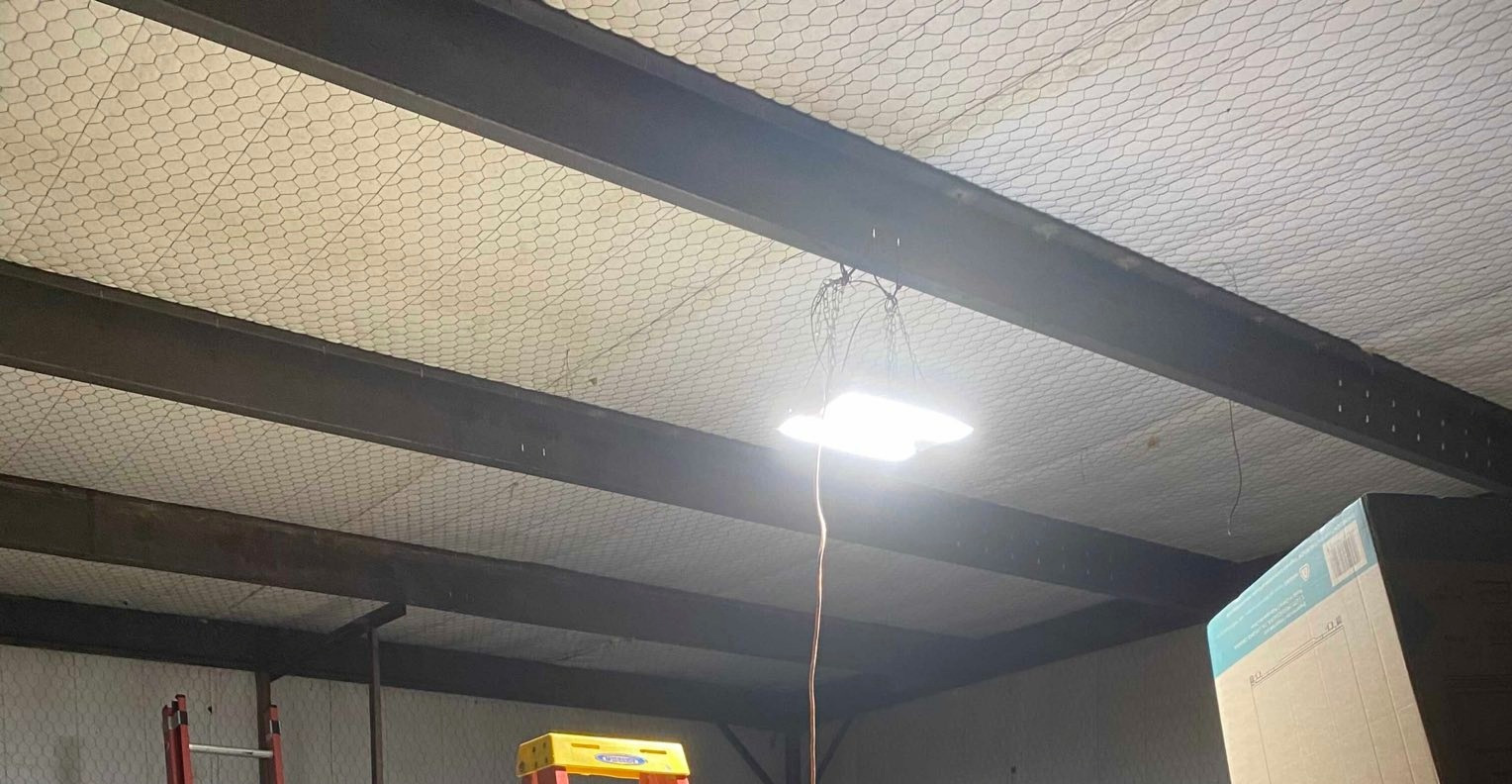 Lithonia Lighting Compact Pro LED High Bay Light, Ceiling Lighting Fixture, 12,000 Lumens, 5000K Daylight, Dimmable LED Work Light for Garage and Warehouse, MVOLT 120-277V customer photo 1