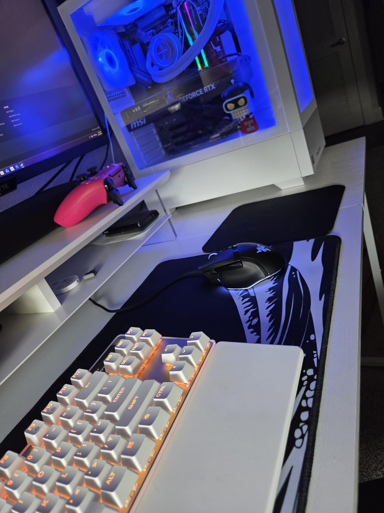 Razer Basilisk V3 Customizable Ergonomic Gaming Mouse: Fastest Gaming Mouse Switch - Chroma RGB Lighting - 26K DPI Optical Sensor - 11 Programmable Buttons - HyperScroll Tilt Wheel - Classic Black customer photo 1