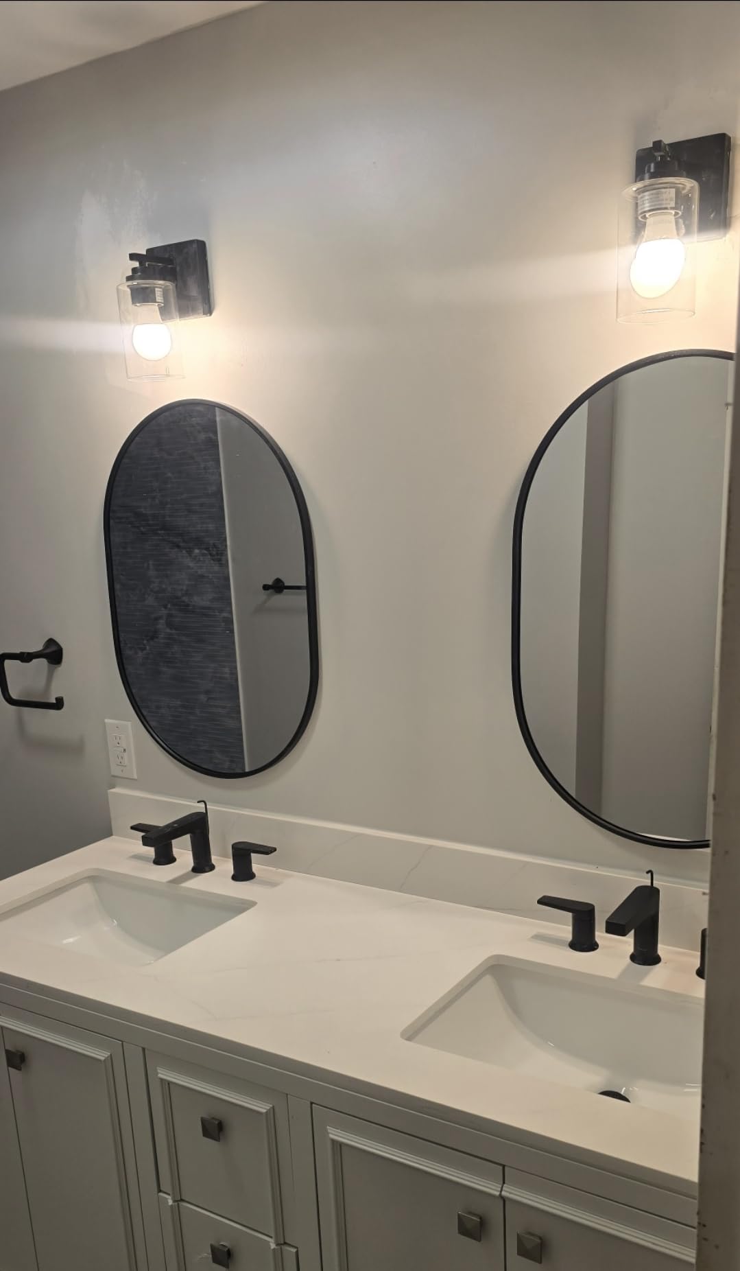 Set of 2 Wall Sconces for Bathroom, Modern Vanity Light Fixtures, Matte Black Wall Mount Lighting Lanterns, Farmhouse Wall Lights with Clear Glass Shade for Bedroom Living Room Mirror Hallway Kitchen customer photo 2