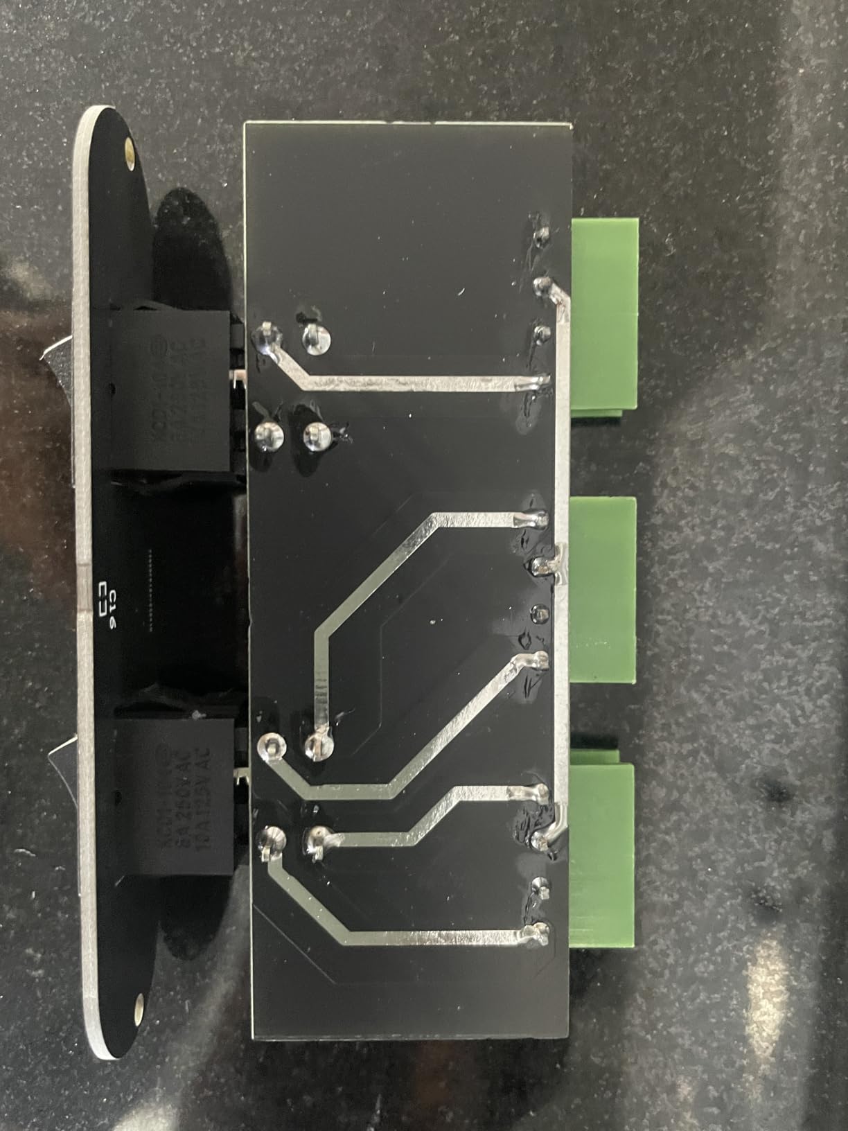 2-Way audio stereo Speaker selector Switcher Box, Combiner Multi Zone A B Speaker Switch Distribution Controller Box - P21 customer photo 1